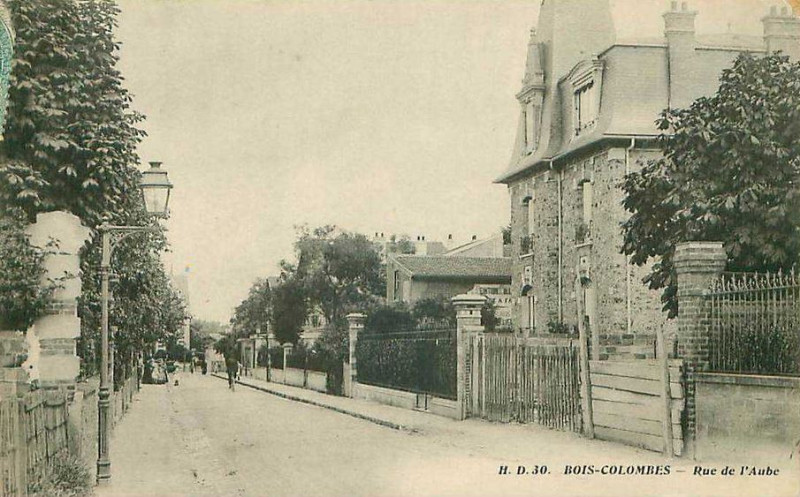 Carte postale ancienne Bois-Colombes.Rue de l Aube