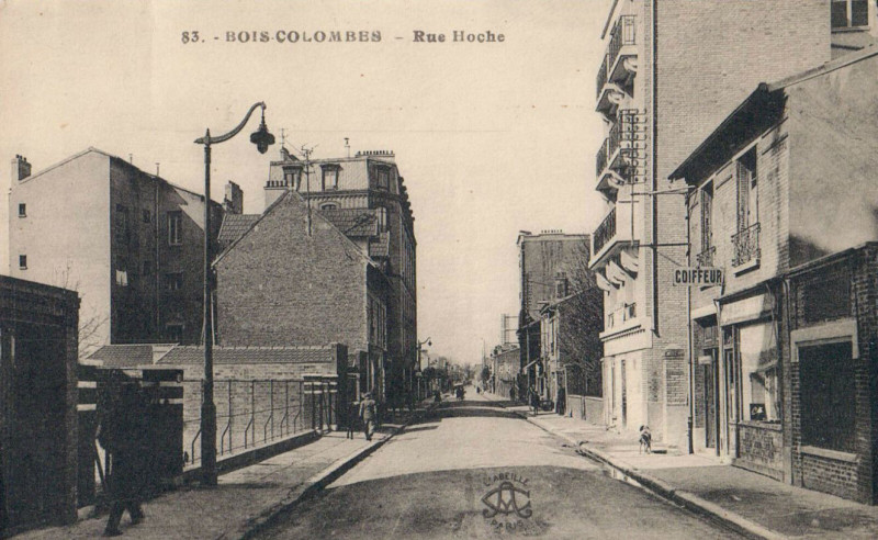Carte postale ancienne Bois-Colombes.Rue Hoche