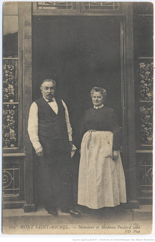 Carte postale ancienne Les Poulard c 1905