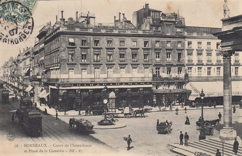 Carte postale ancienne Bordeaux - Place de la Comédie (Br) à Bordeaux