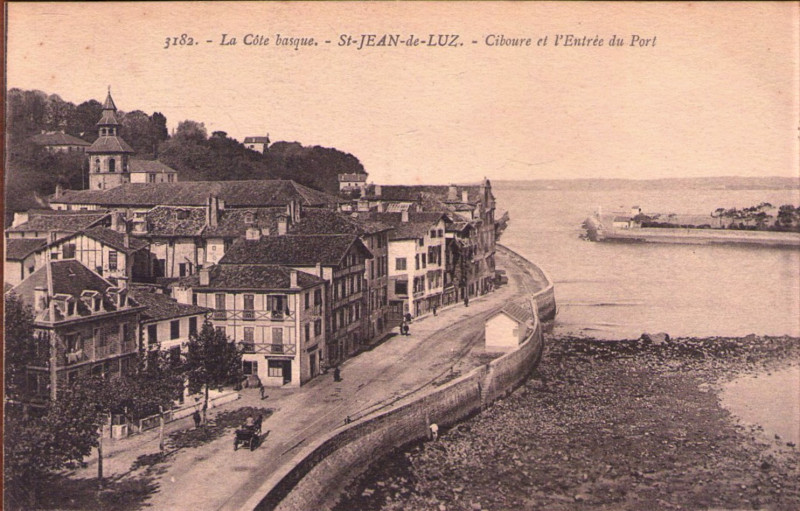 Carte postale ancienne Ciboure - Entrée du port 3