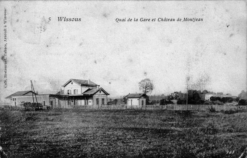 Carte postale ancienne Wissous - Quai de la gare et le château de Montjean