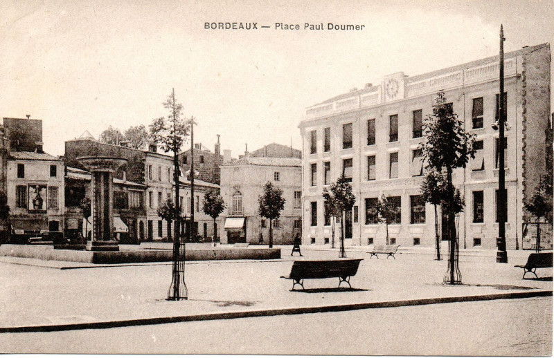 Carte postale ancienne Bordeaux - Place Paul Doumer à Bordeaux