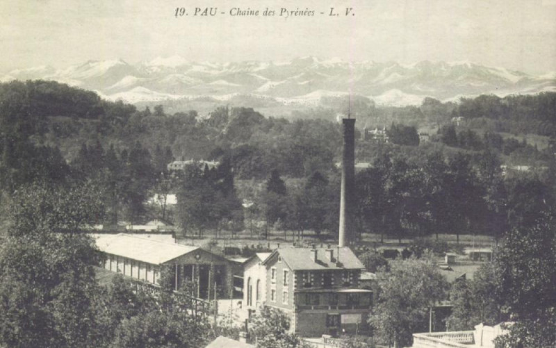 Carte postale ancienne Usine des tramways de Pau Nb