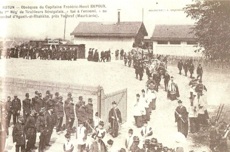 Carte postale ancienne Funerals of Frédéric-Henri Repoux 1909 Autun 01