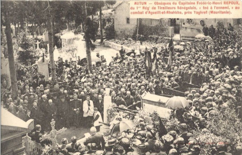 Carte postale ancienne Funerals of Frédéric-Henri Repoux 1909 Autun 09