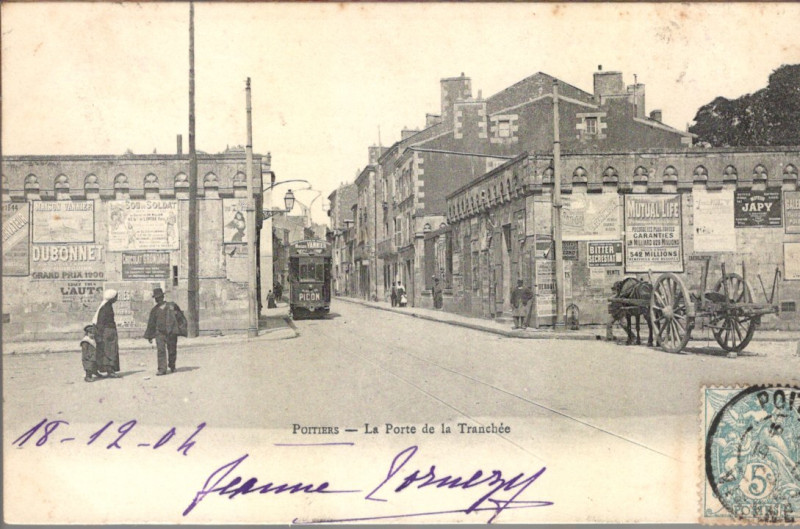 Carte postale ancienne La Porte de la Tranchée à Poitiers