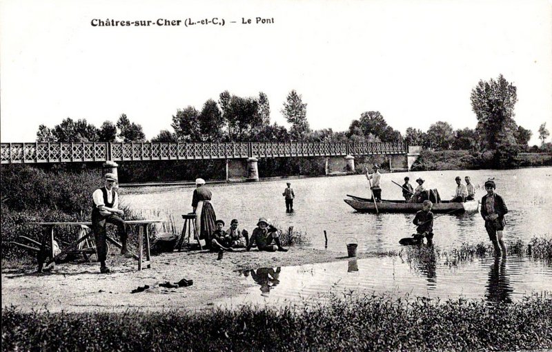 Carte postale ancienne Le Pont à Châtres-sur-Cher