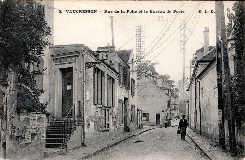 Carte postale ancienne Rue de la Folie et le Bureau de Poste à Vaucresson