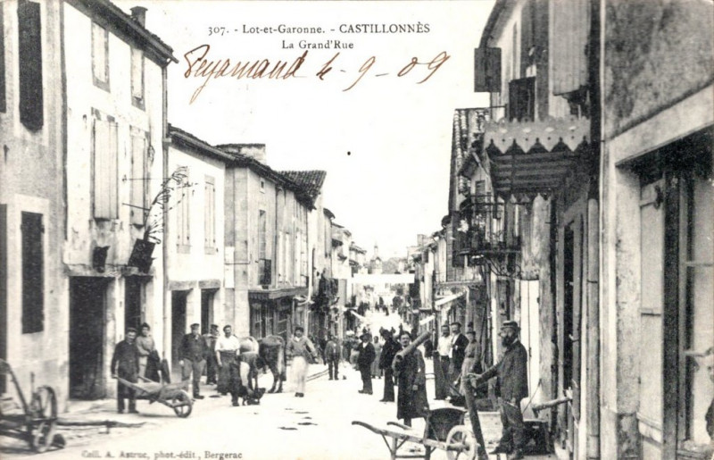 Carte postale ancienne La Grand'Rue à Castillonnès