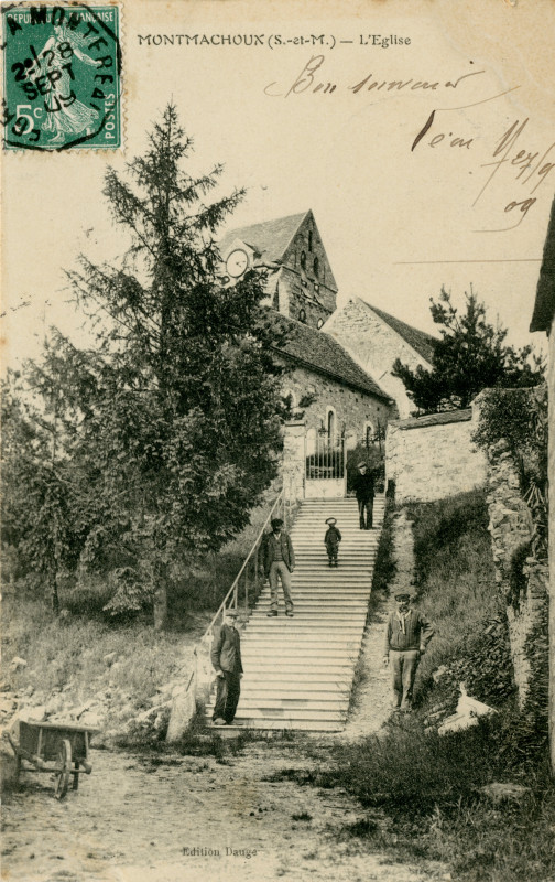 Carte postale ancienne L'Eglise à Montmachoux