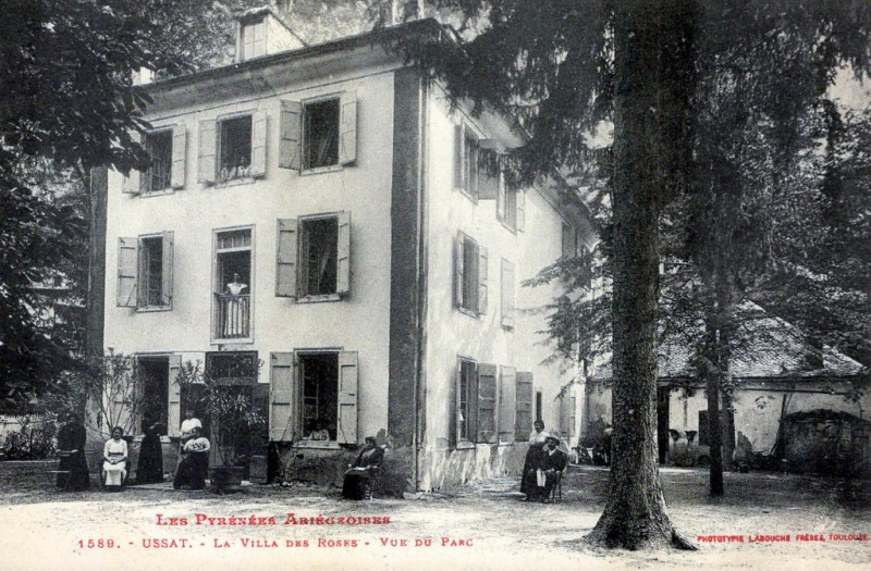 Carte postale ancienne La Villa des Roses à Ussat