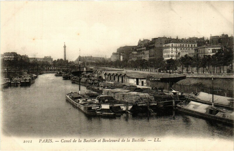 Carte postale ancienne Paris 12e-Canal de la Bastille et Boulevard de la Bastille à Paris 12e