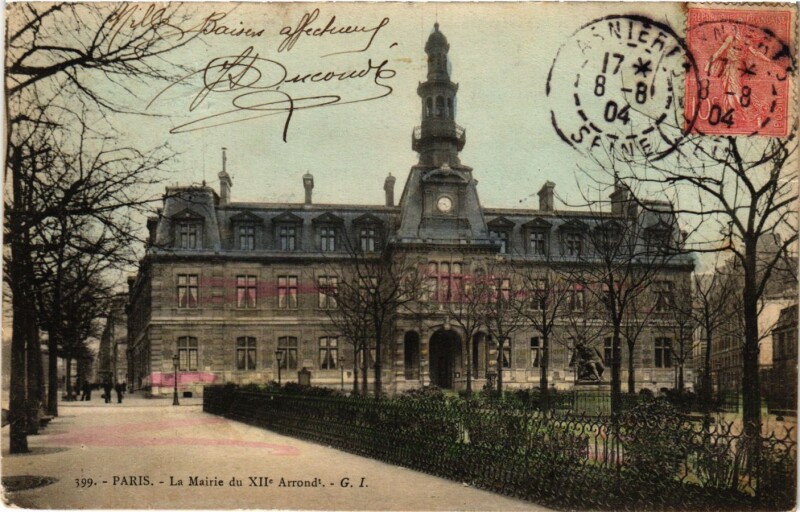Carte postale ancienne Paris 12e-La Mairie à Paris 12e