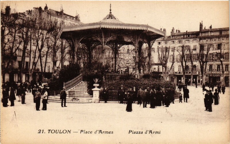 Carte postale ancienne Toulon - Place d'Armes à Toulon