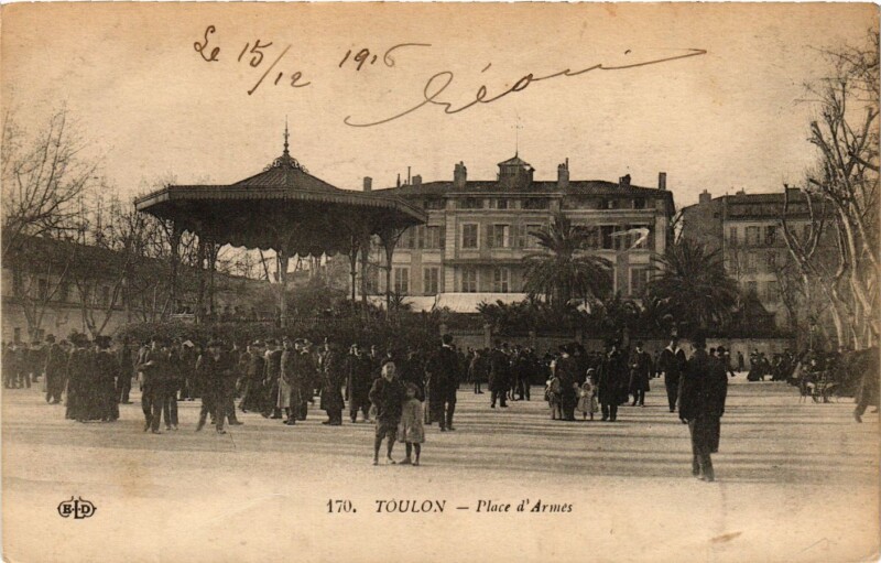Carte postale ancienne Toulon - Place d'Armes à Toulon