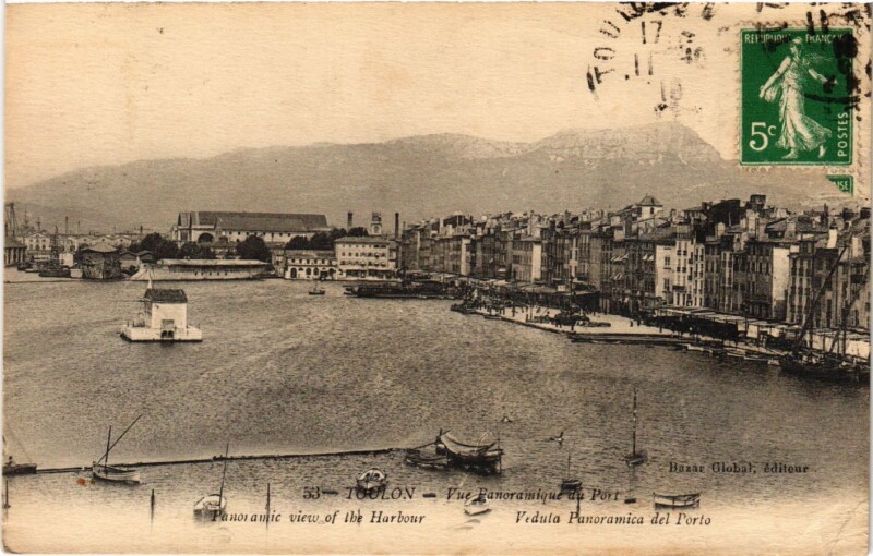 Carte postale ancienne Toulon - Vue panoramique du Port à Toulon