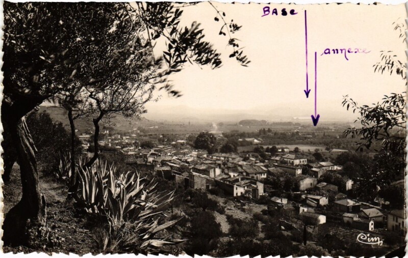 Carte postale ancienne Cuers - Vue générale à Cuers