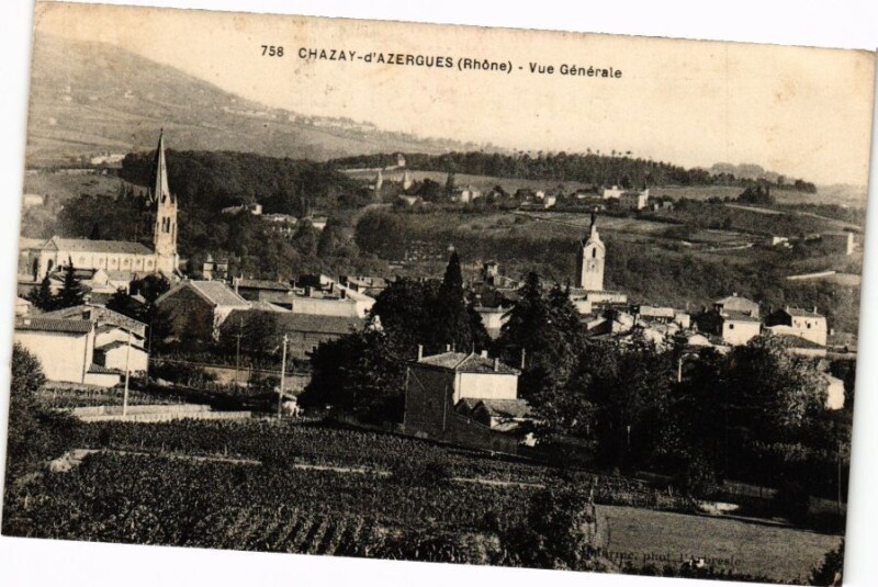 Carte postale ancienne Chazay d'Azergues-Vue générale à Chazay-d'Azergues