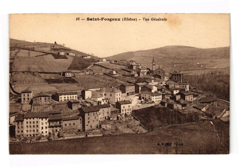 Carte postale ancienne Saint-Forgeux-Vue générale à Saint-Forgeux