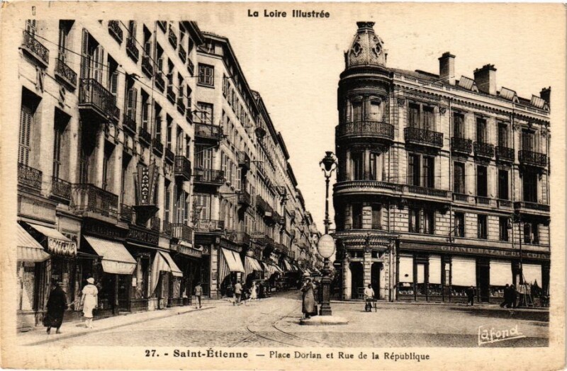 Carte postale ancienne Saint-Etienne - Place Dorian et Rue de la République à Saint-Étienne