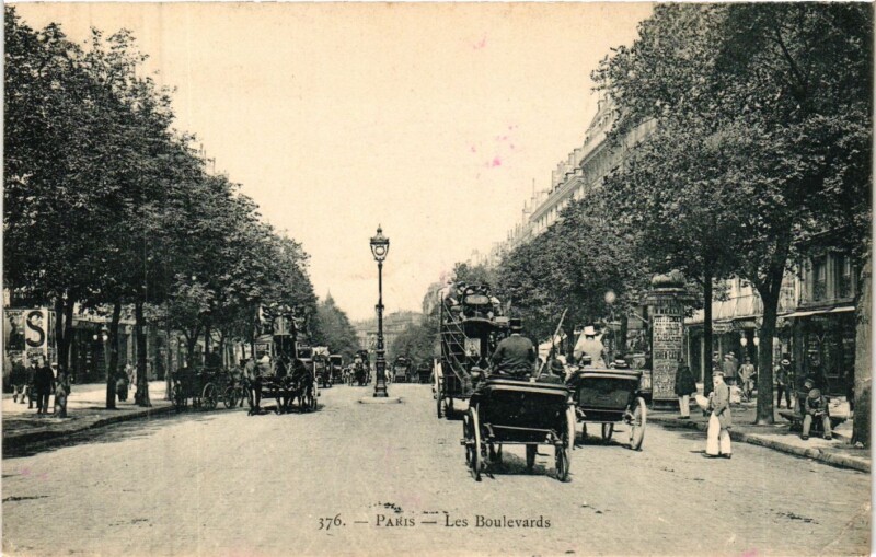 Carte postale ancienne Paris 2e-Les Boulevards à Paris 2e