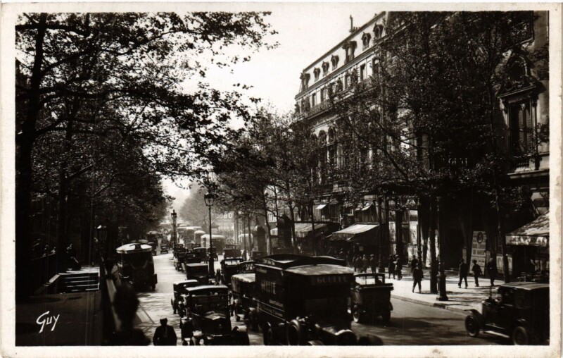 Carte postale ancienne Paris 2e-Les Boulevards à Paris 2e