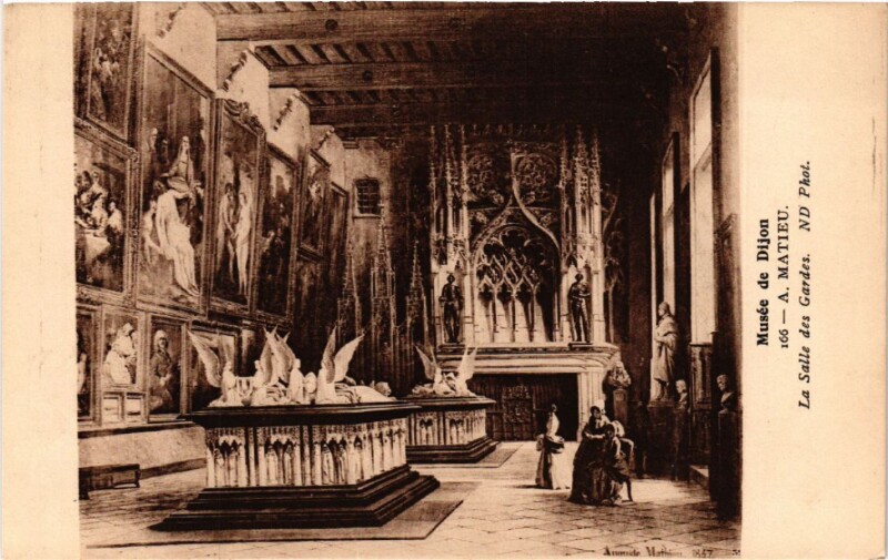 Carte postale ancienne Dijon - Musée de Dijon - La Salle des Gardes à Dijon