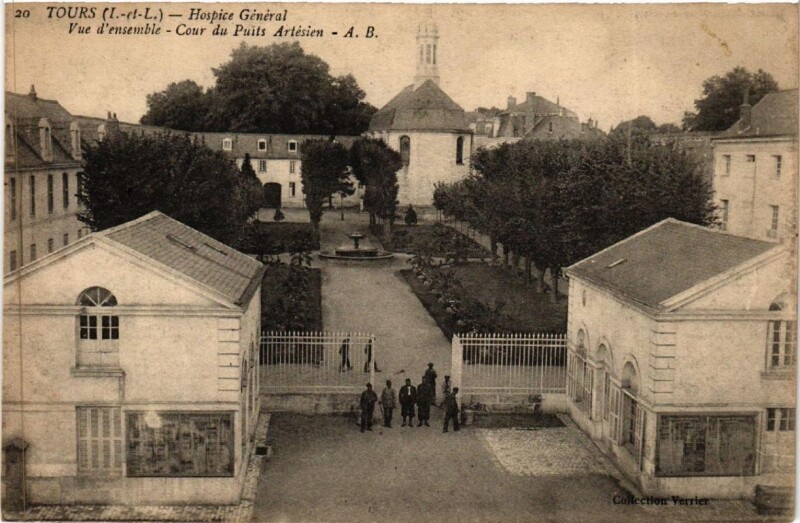 Carte postale ancienne Tours Hospice General Vue d'ensemble à Tours