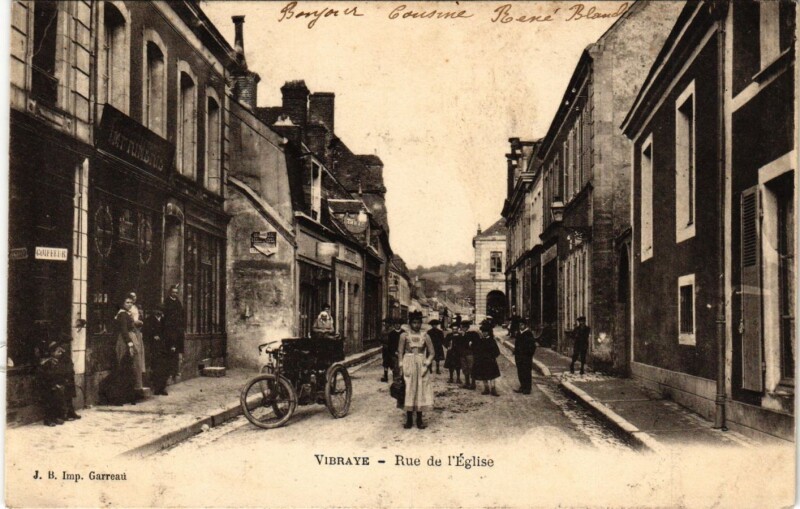 Carte postale ancienne Vibraye - Rue du l'Eglise à Vibraye