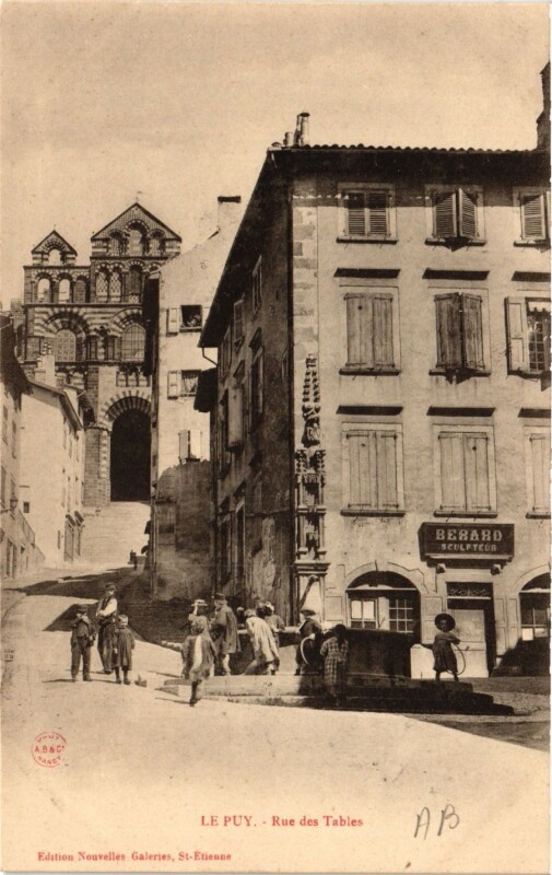 Carte postale ancienne Le Puy-en-Velay - Rue des Tables au Puy-en-Velay