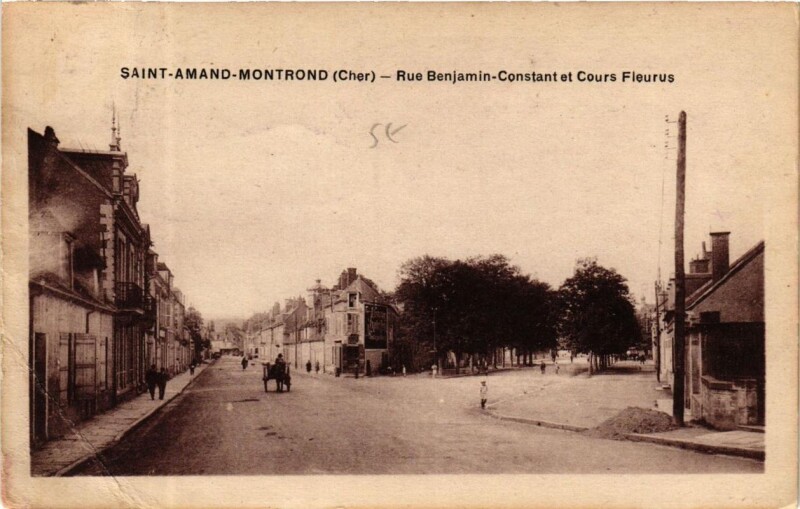 Carte postale ancienne Saint-Amand-Montrond Rue Benjamin-Constant et Cours Fleurus à Saint-Amand-Montrond