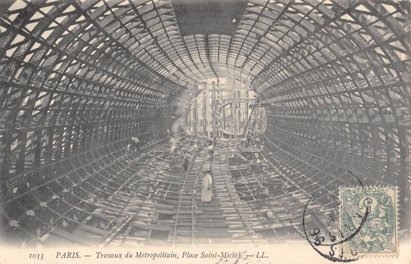 Carte postale ancienne Paris 5e Travaux Du Metropolitain Place Saint Michel à Paris 5e