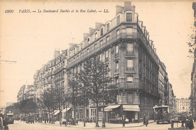 Carte postale ancienne Le Boulevard Barbès et la Rue Labat à Paris 18e