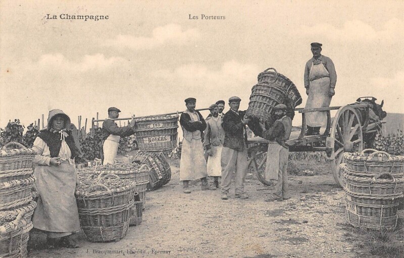 Carte postale ancienne La Champagne Les Porteurs