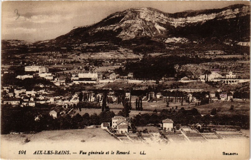Carte postale ancienne Aix-les-Bains - Vue générale et le Revard à Aix-les-Bains