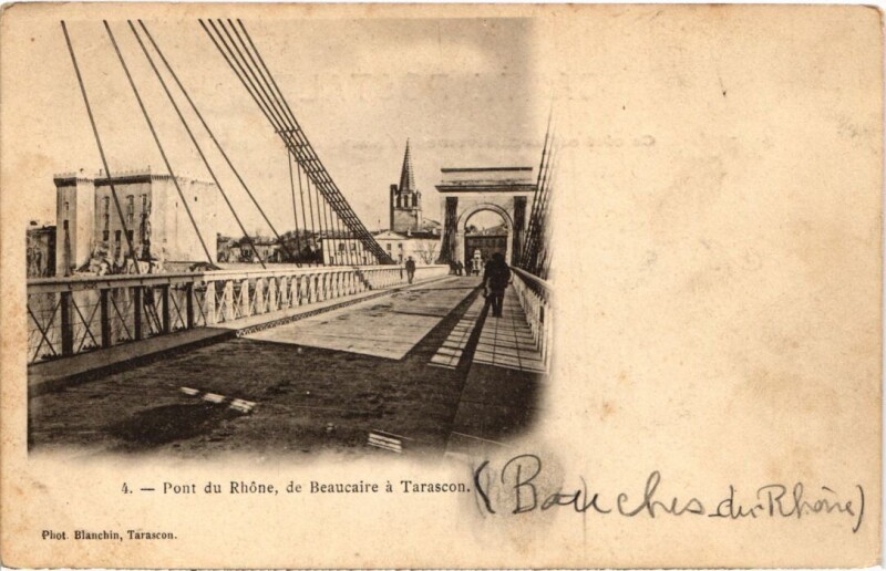 Carte postale ancienne Tarascon Beaucaire - Pont du Rhone à Tarascon