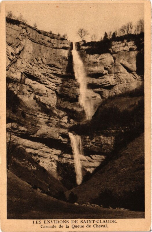 Carte postale ancienne Les Env. de Saint-Claude - Cascade - Jura à Saint-Claude