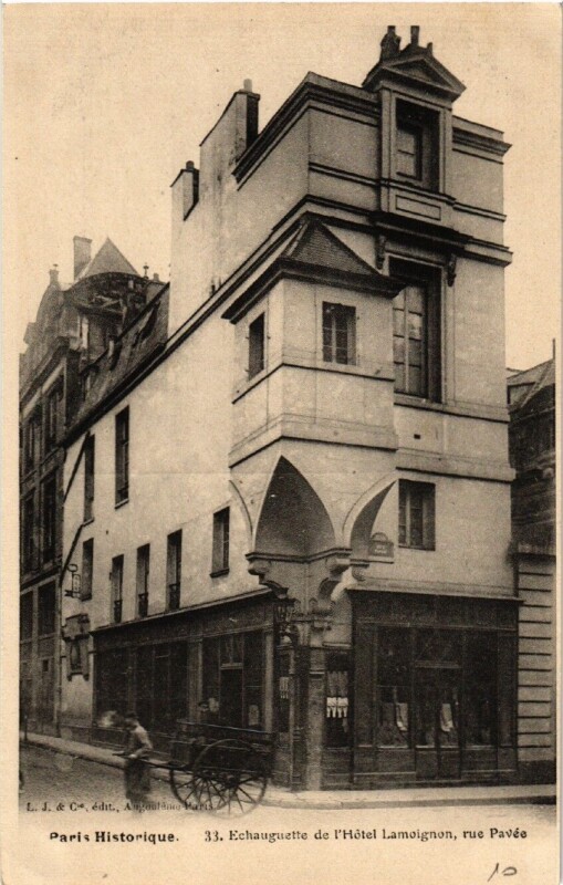 Carte postale ancienne Paris (4e) Rue Pavée. Echauguette de l'Hotel Lamoignon à Paris 4e