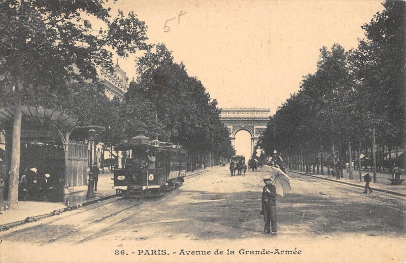 Carte postale ancienne Avenue de la Grande-Armée à Paris 16e