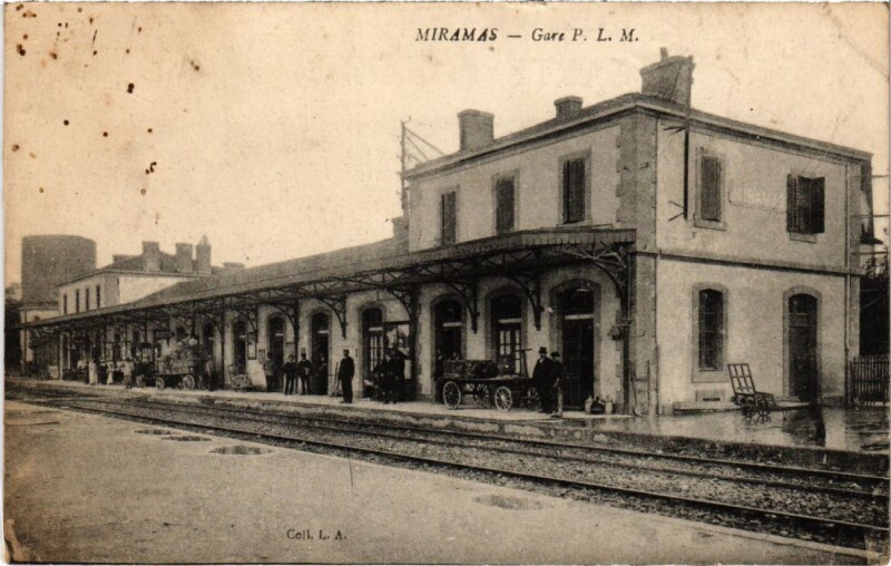 Carte postale ancienne Miramas Gare P. L. M. à Miramas