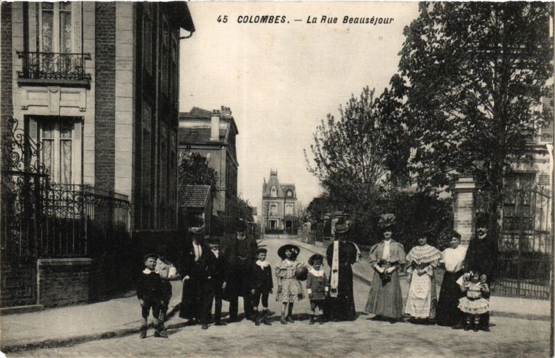 Carte postale ancienne Colombes La Rue Beauséjour à Colombes