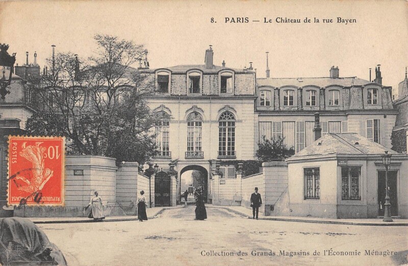 Carte postale ancienne Le Château de la rue Bayen à Paris 17e