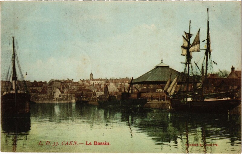 Carte postale ancienne Caen Le Bassin