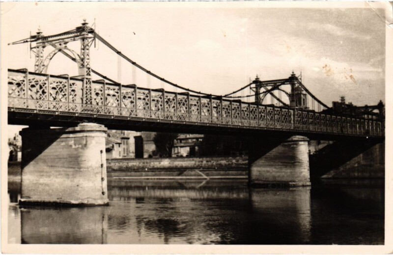 Carte postale ancienne Arles Le Pont à Arles