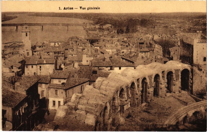 Carte postale ancienne Arles Vue Generale à Arles