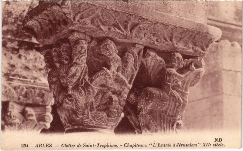 Carte postale ancienne Arles Cloitre Saint-Trophime - Chapiteaux à Arles