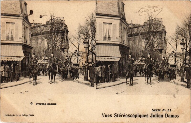 Carte postale ancienne Paris Petits Metiers Dragons lanciers