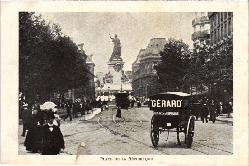 Carte postale ancienne Paris 3e Place de la Republique à Paris 3e