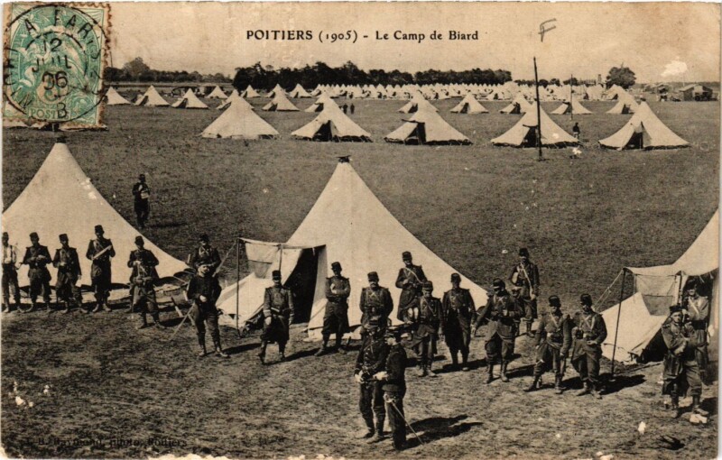 Carte postale ancienne Poitiers - Le Camp de Biard à Poitiers